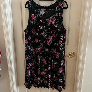 EUC Torrid tropical print floral dress. Size 3